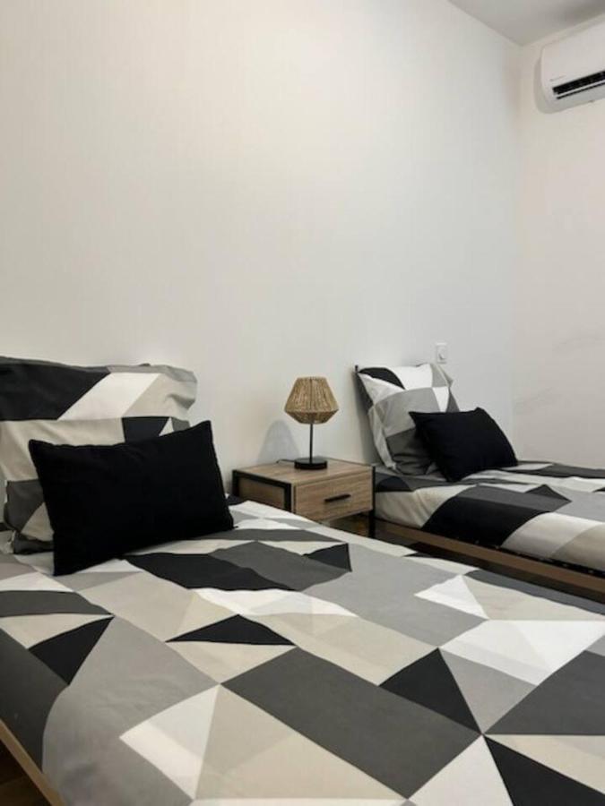 Appartement Jacuzzi Ναρμπόν Εξωτερικό φωτογραφία